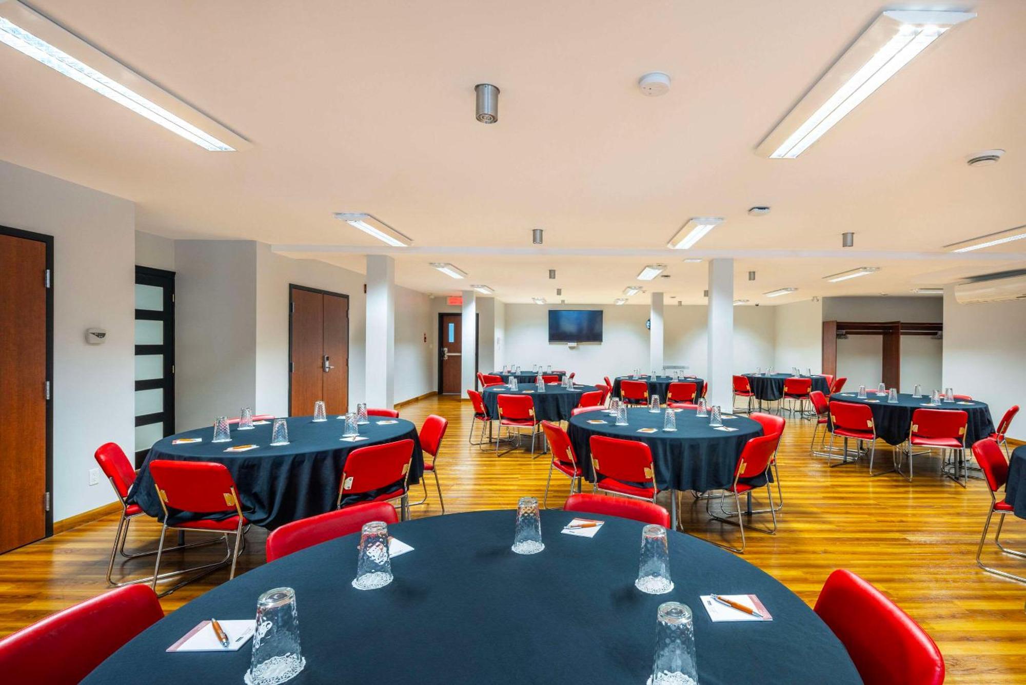 Les Suites De Laviolette Ascend Hotel Collection Trois-Rivieres Ngoại thất bức ảnh