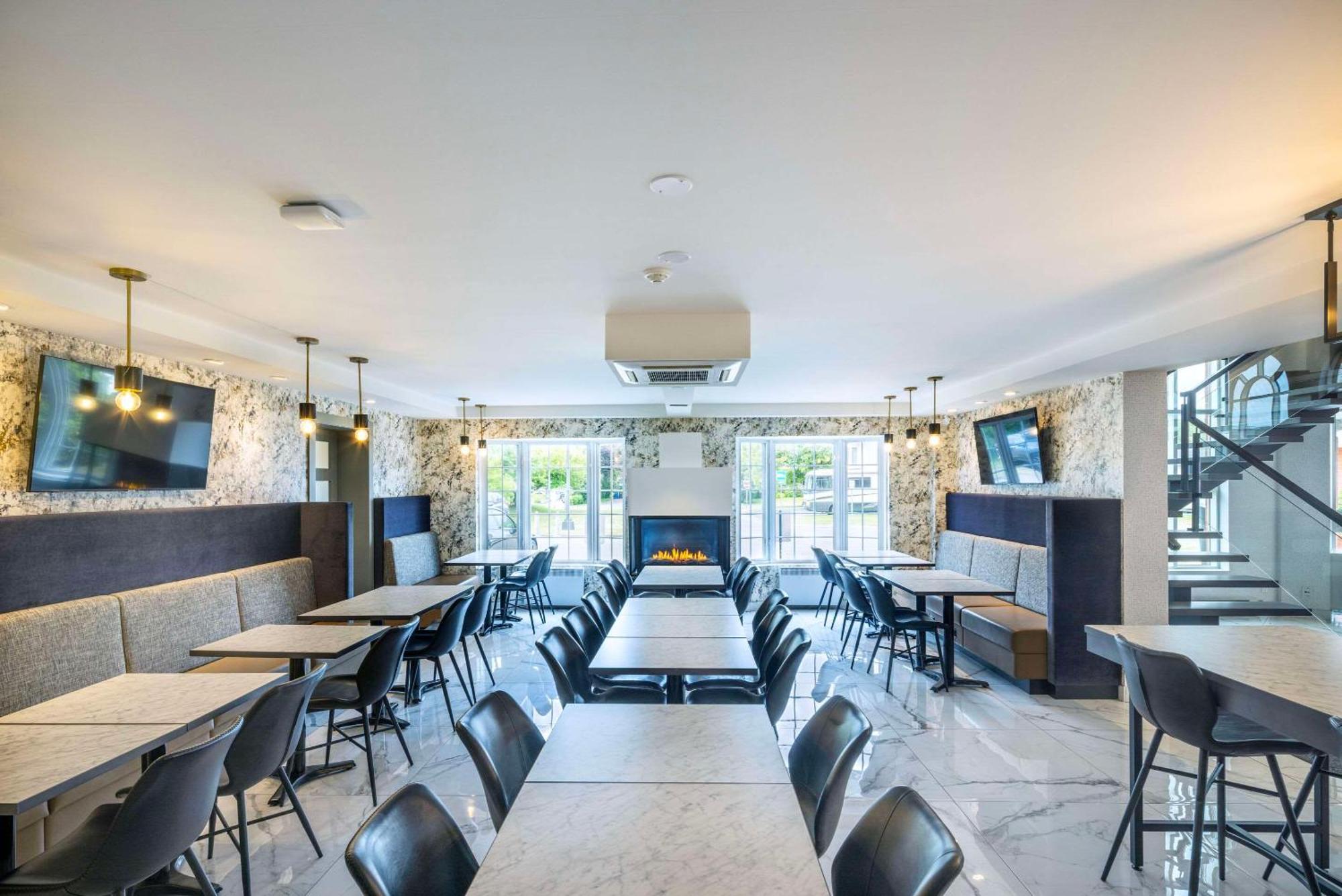 Les Suites De Laviolette Ascend Hotel Collection Trois-Rivieres Ngoại thất bức ảnh