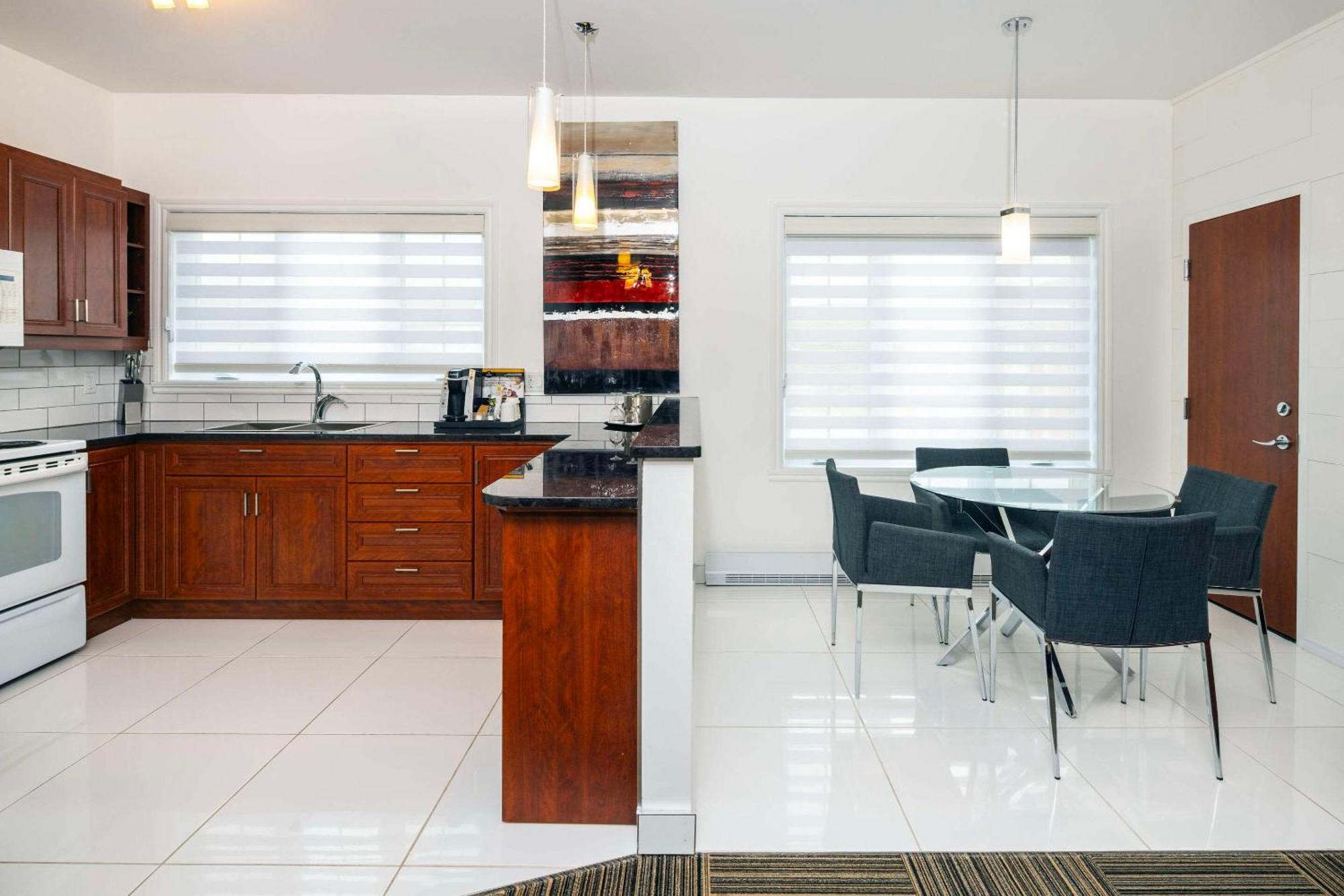 Les Suites De Laviolette Ascend Hotel Collection Trois-Rivieres Ngoại thất bức ảnh