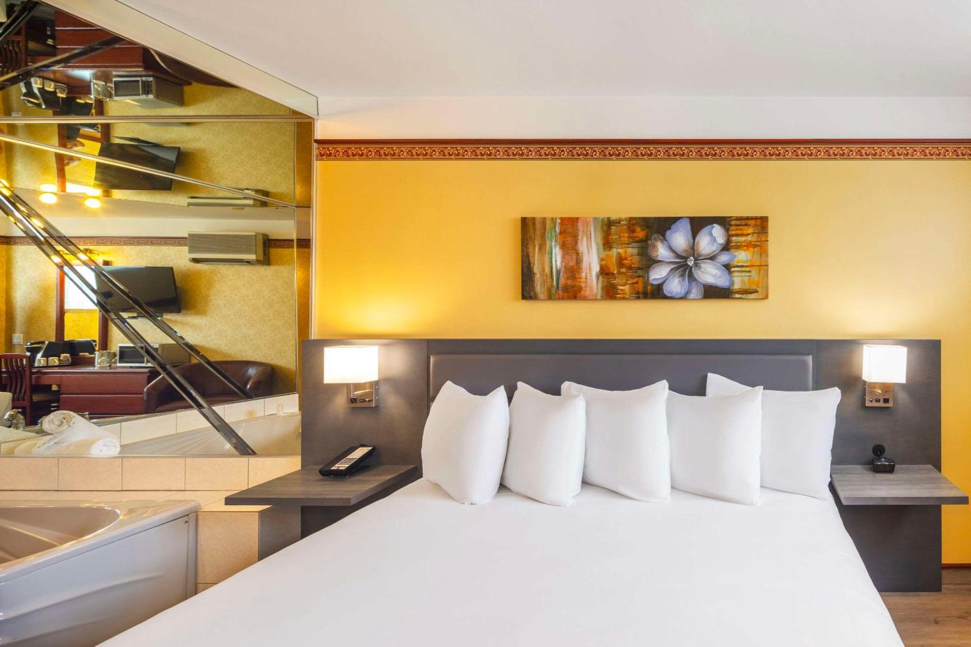 Les Suites De Laviolette Ascend Hotel Collection Trois-Rivieres Ngoại thất bức ảnh